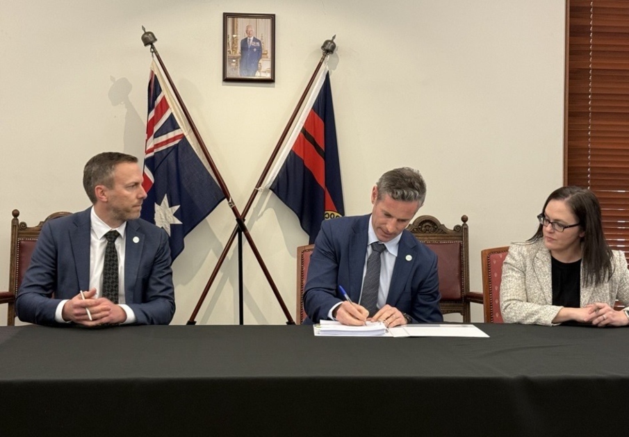 Downer awarded new $3.05 billion Australian Defence contract Downer awarded new $3.05 billion Australian Defence contract