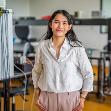 CQUnicares Scholarship